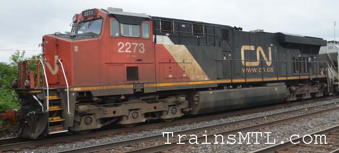 Locomotive CN2273 left side / coté gauche